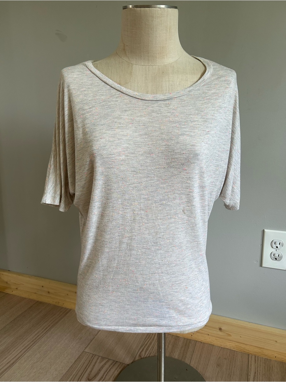 Old Navy Heathered Blush Short Sleeve Crew Tee